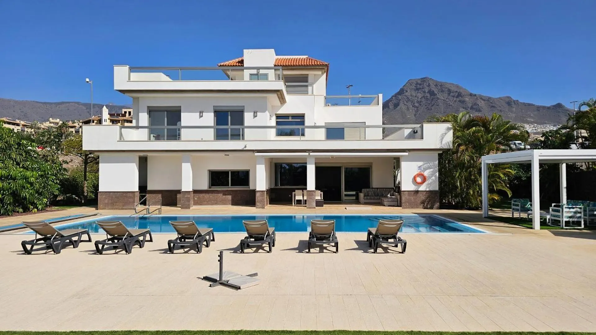 Karat Villa Oasis Del Duque Costa Adeje